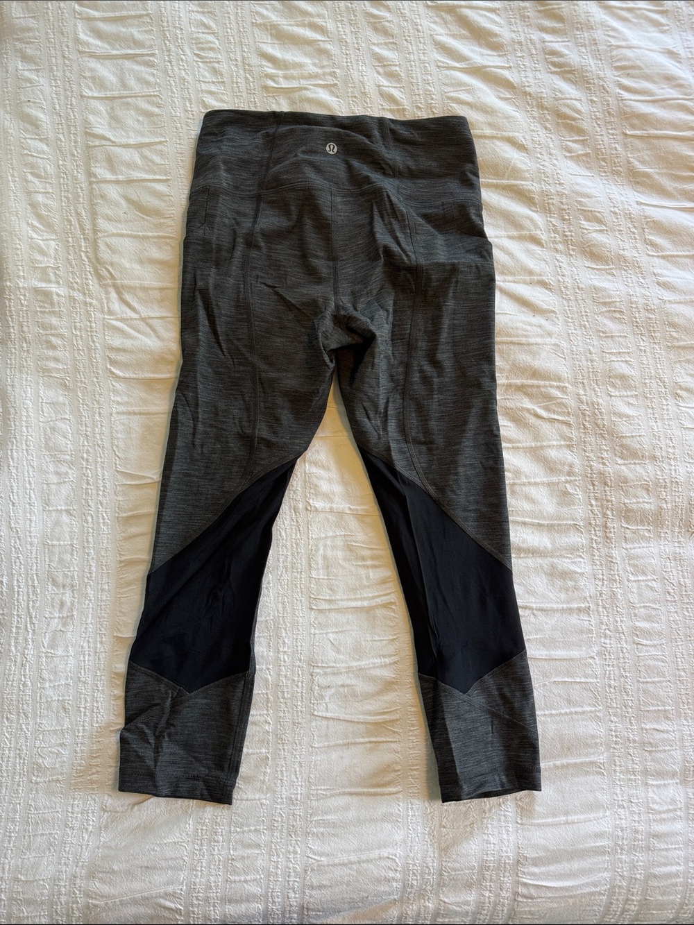 Lululemon Women’s Gray/Black Performance Leggings
